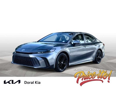 2025 Toyota Camry SE