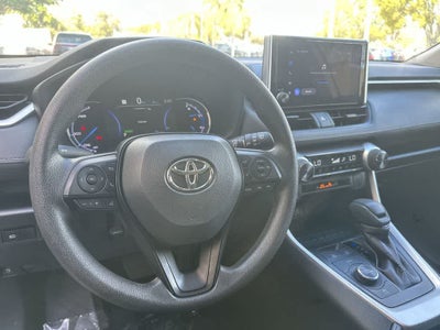 2025 Toyota RAV4 Hybrid XLE