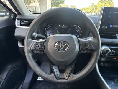 2025 Toyota RAV4 Hybrid XLE