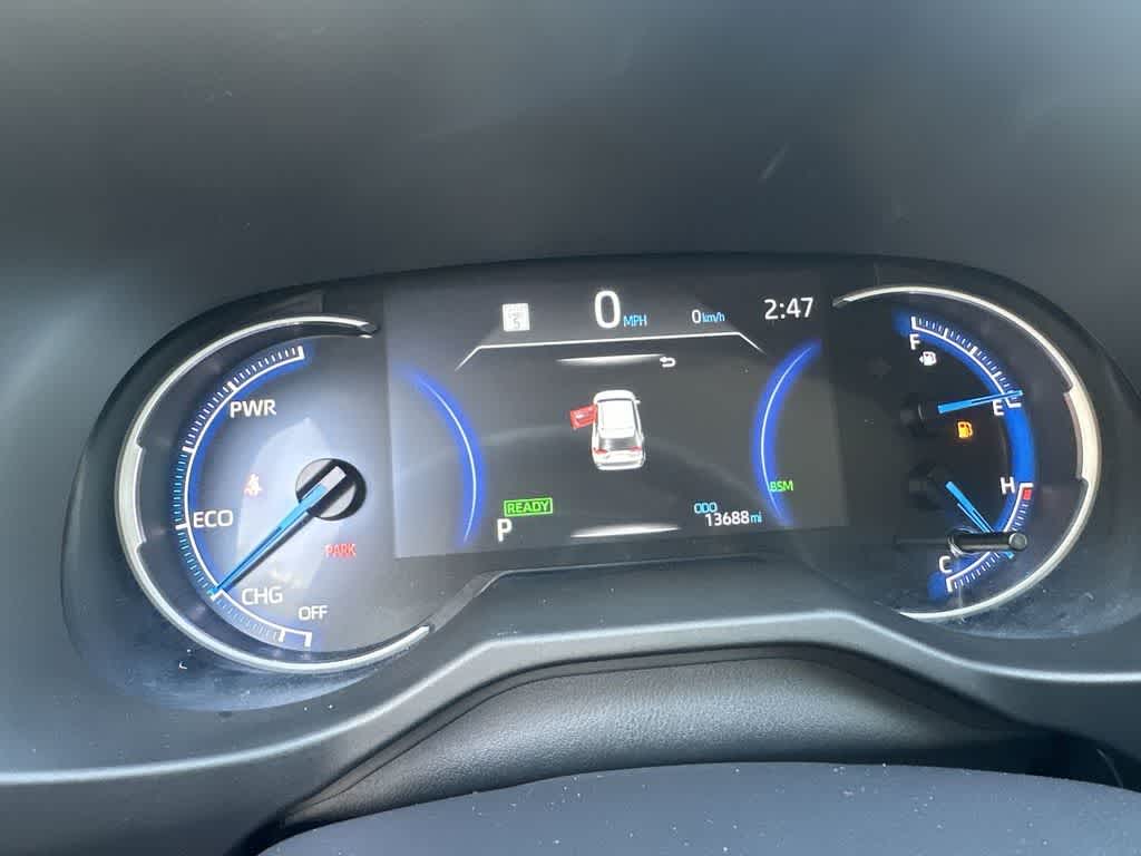 2025 Toyota RAV4 Hybrid XLE