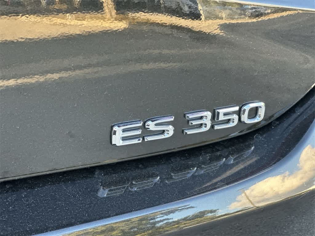 2023 Lexus ES 