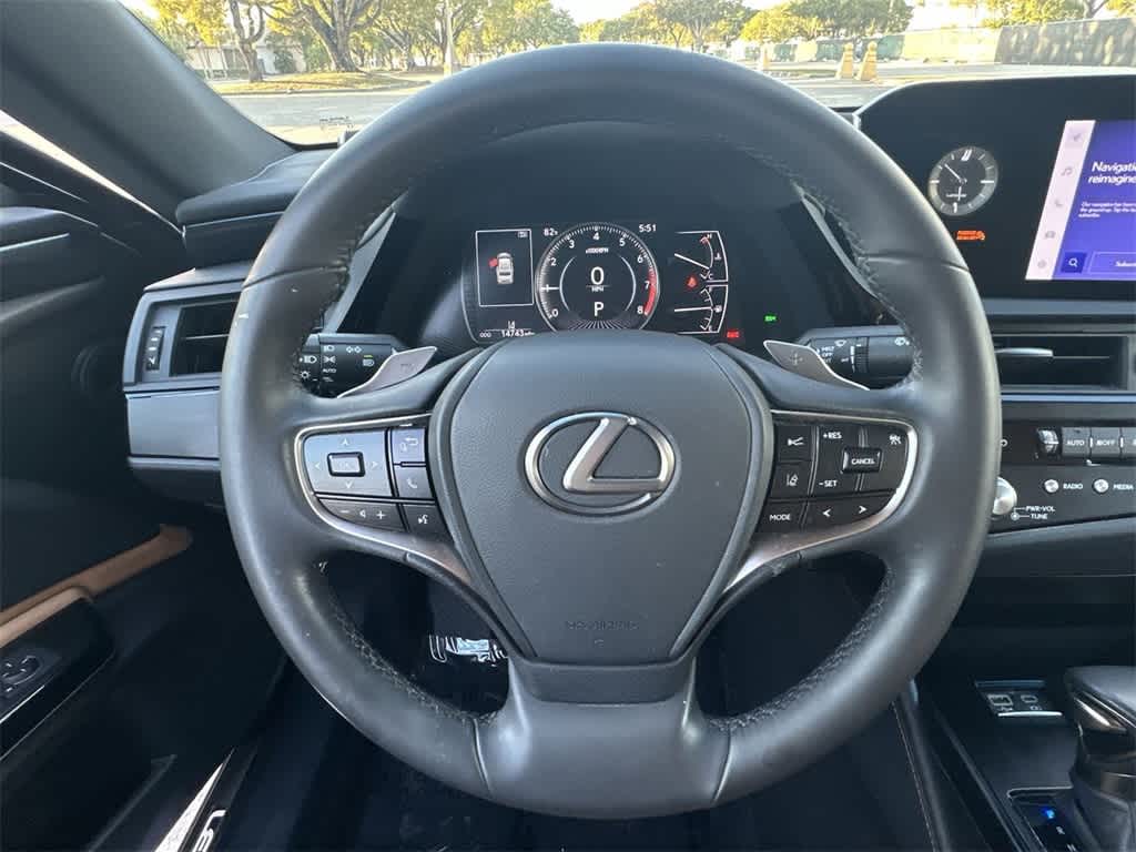 2023 Lexus ES 