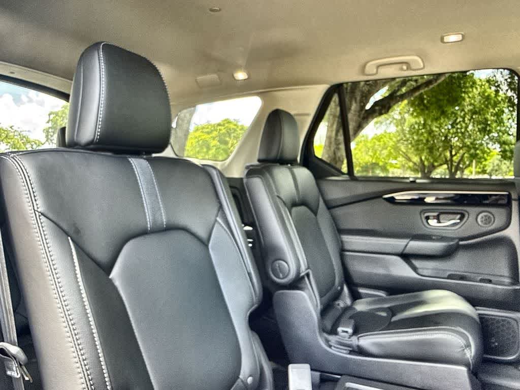 2023 Honda Pilot EX-L 7 Passenger
