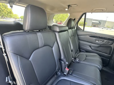 2023 Honda Pilot EX-L 8 Passenger