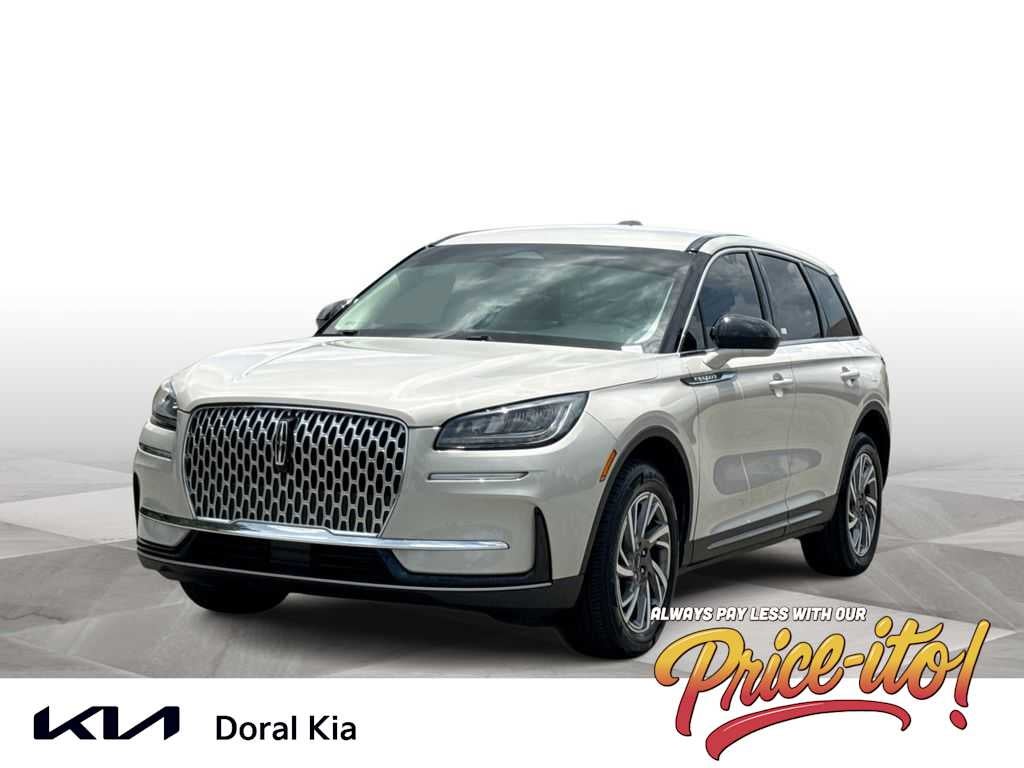 2023 Lincoln Corsair Standard