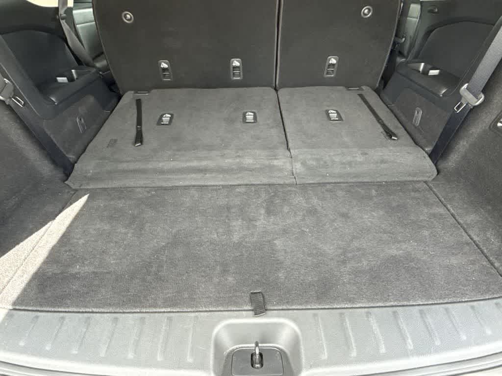 2024 Nissan Pathfinder S