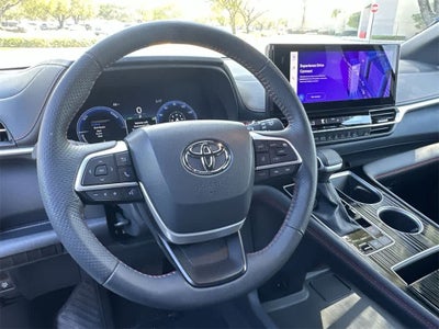 2025 Toyota Sienna XSE