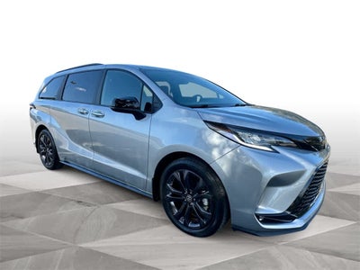2025 Toyota Sienna XSE