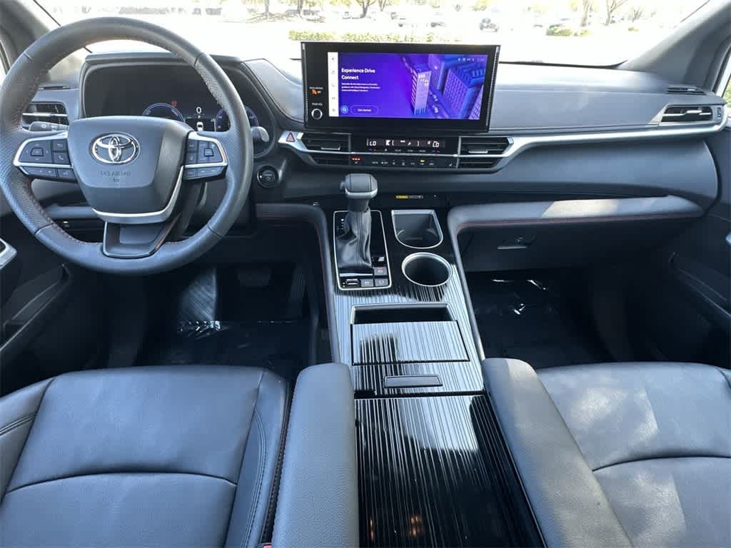 2025 Toyota Sienna XSE
