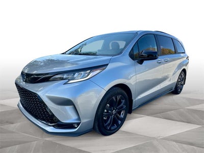 2025 Toyota Sienna XSE