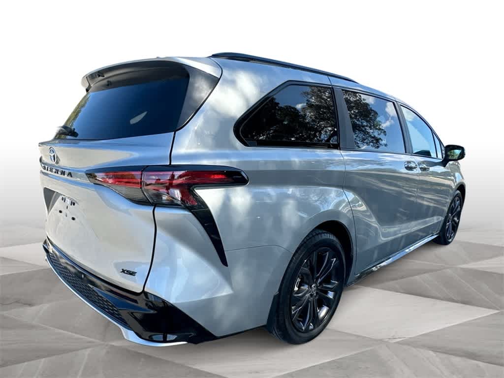 2025 Toyota Sienna XSE