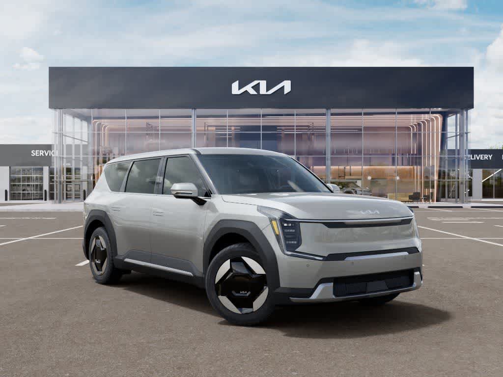 2026 Kia EV9 Light Short Range