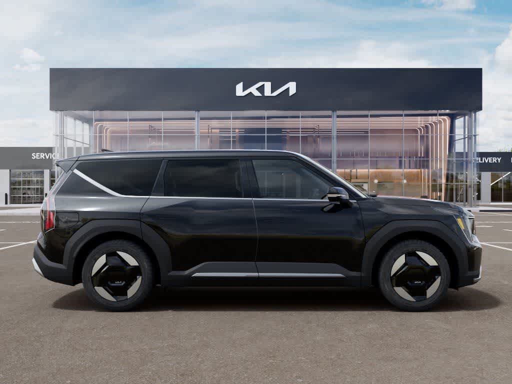 2026 Kia EV9 Light Short Range