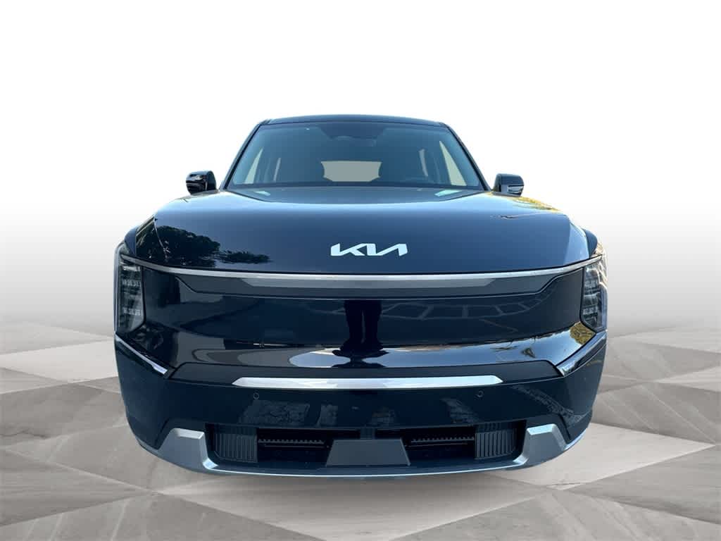2026 Kia EV9 Light Long Range