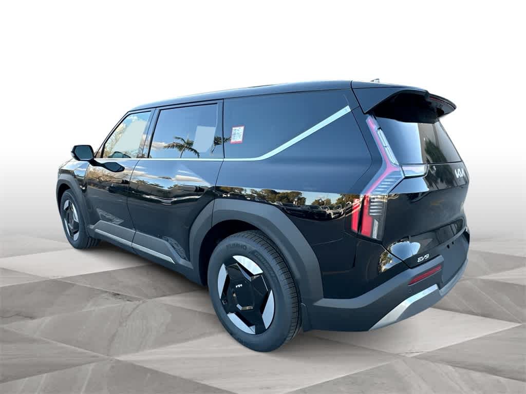 2026 Kia EV9 Light Long Range