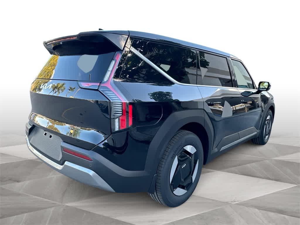 2026 Kia EV9 Light Long Range