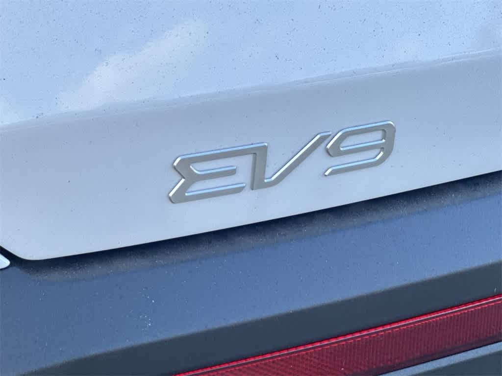 2026 Kia EV9 Wind