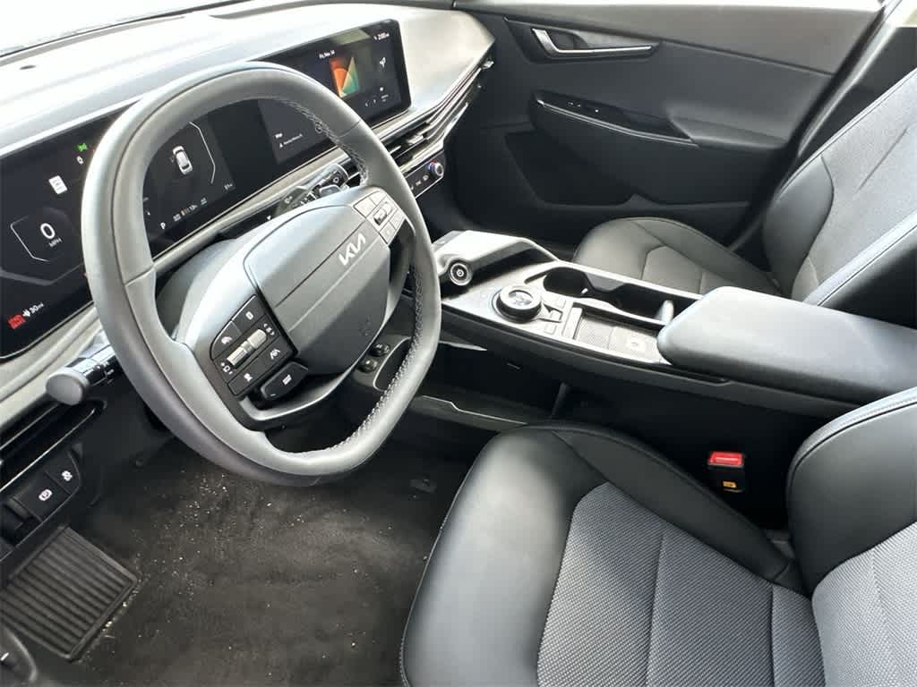 2025 Kia EV6 Light Long Range