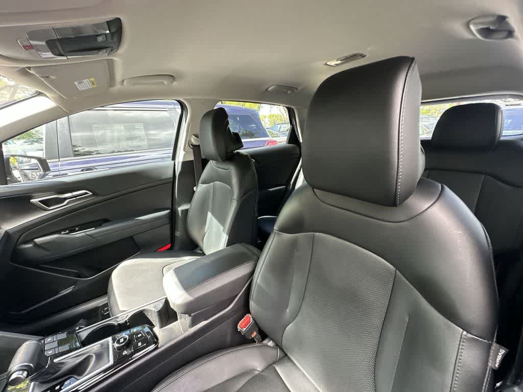 2025 Kia Sportage EX