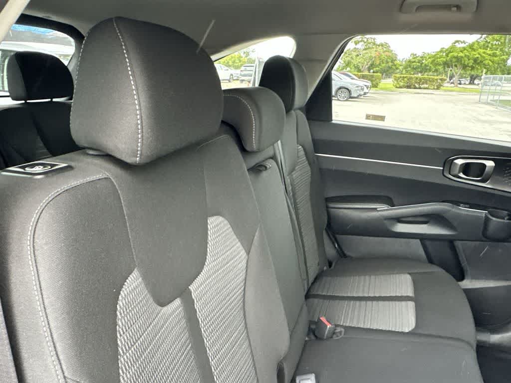 2023 Kia Sorento LX
