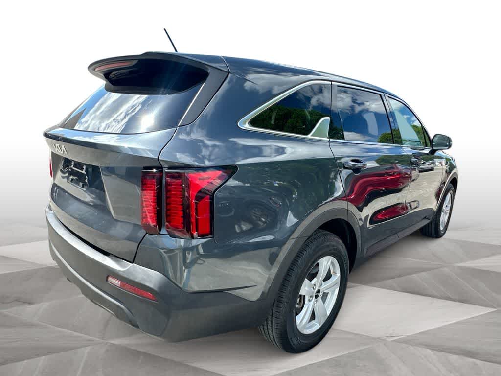 2023 Kia Sorento LX