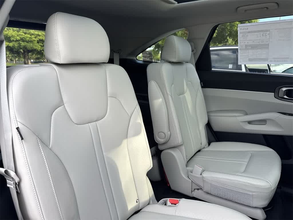 2025 Kia Sorento X-Line EX