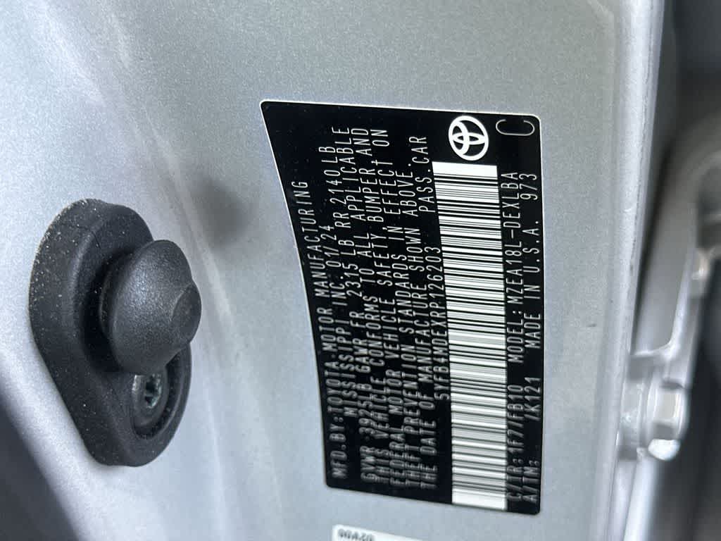 2024 Toyota Corolla LE