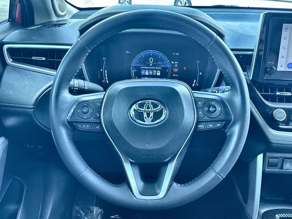 2023 Toyota Corolla Cross XLE