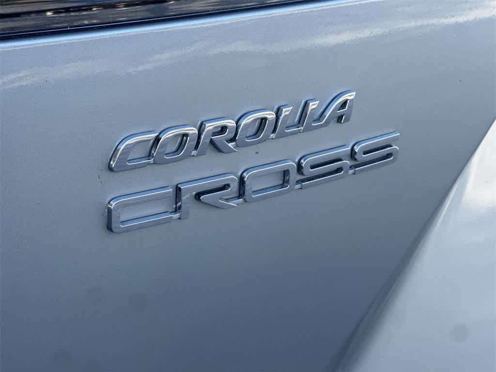 2024 Toyota Corolla Cross XLE
