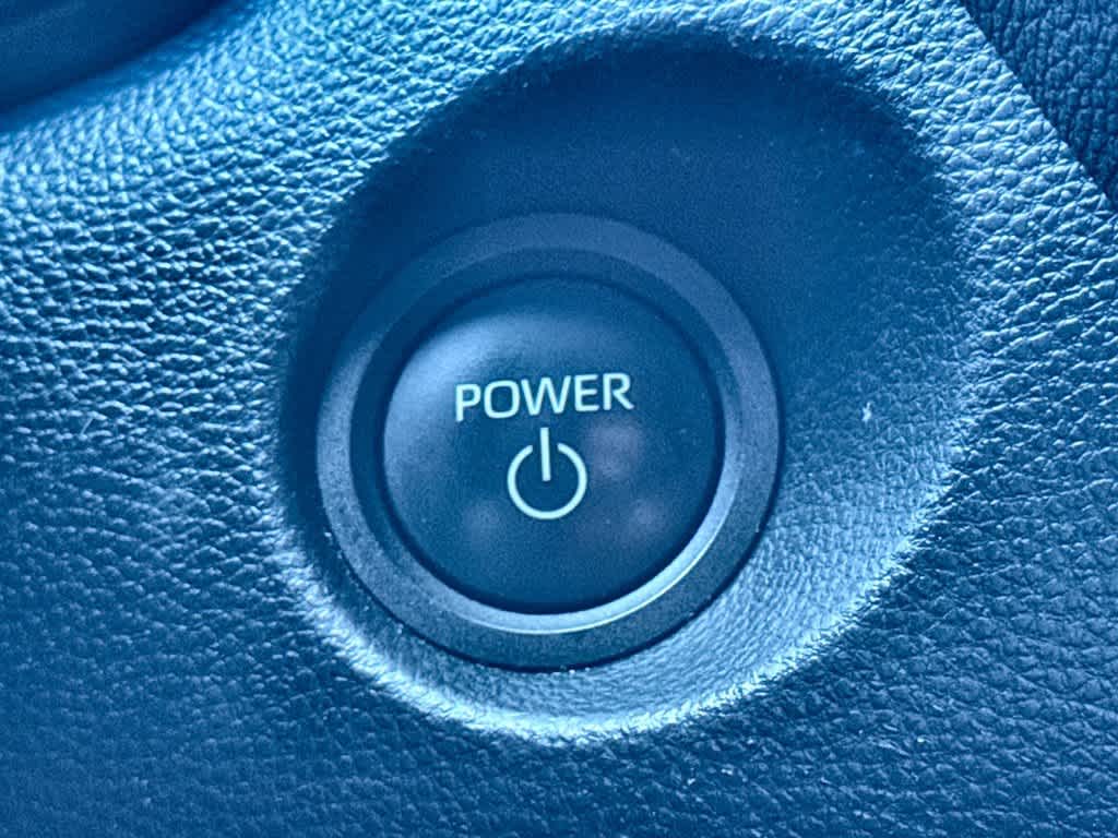 2025 Toyota Corolla Cross Hybrid SE