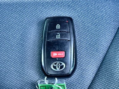 2025 Toyota Corolla Cross Hybrid SE