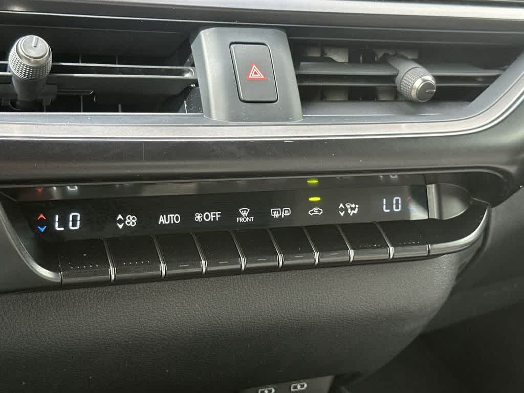 2023 Lexus UX 250h F SPORT Design