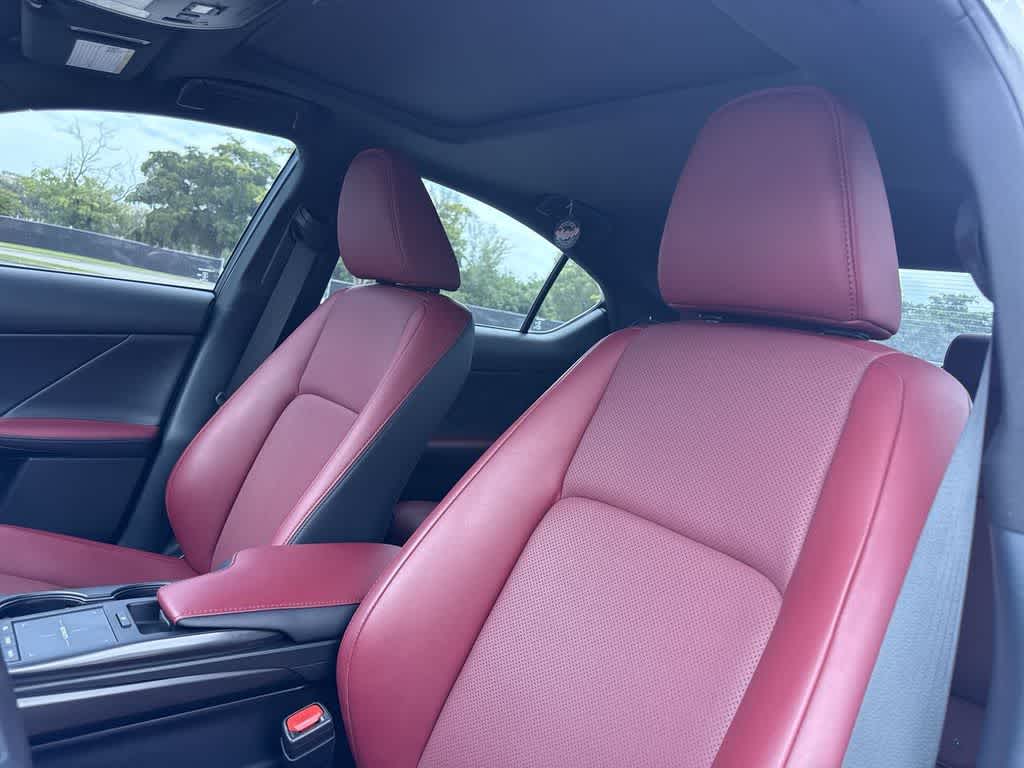 2024 Lexus IS 350 F SPORT Design