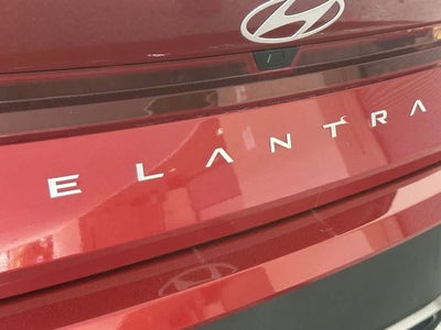 2025 Hyundai Elantra SEL Sport