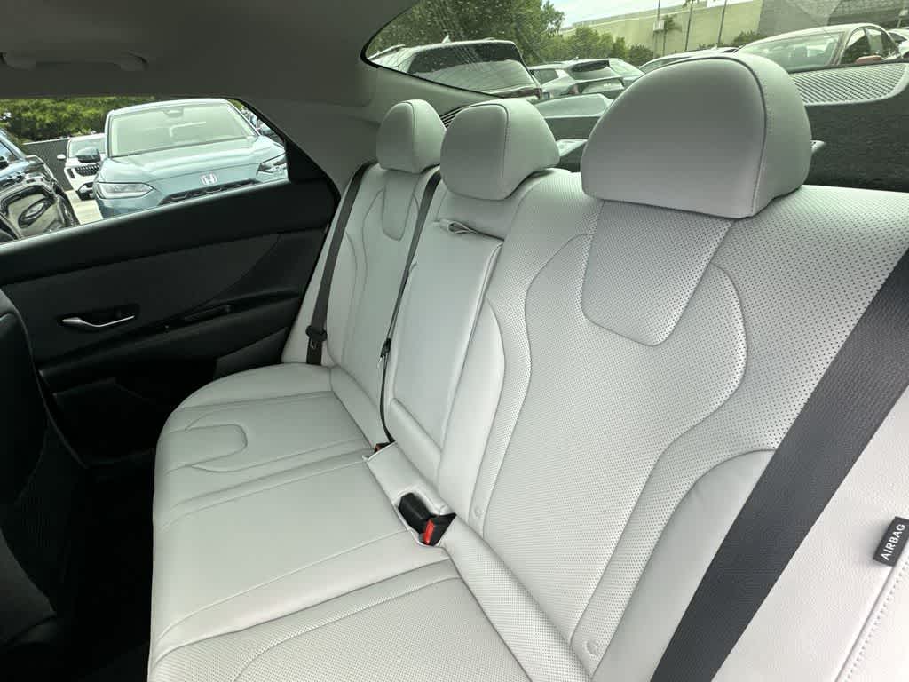 2024 Hyundai Elantra Limited