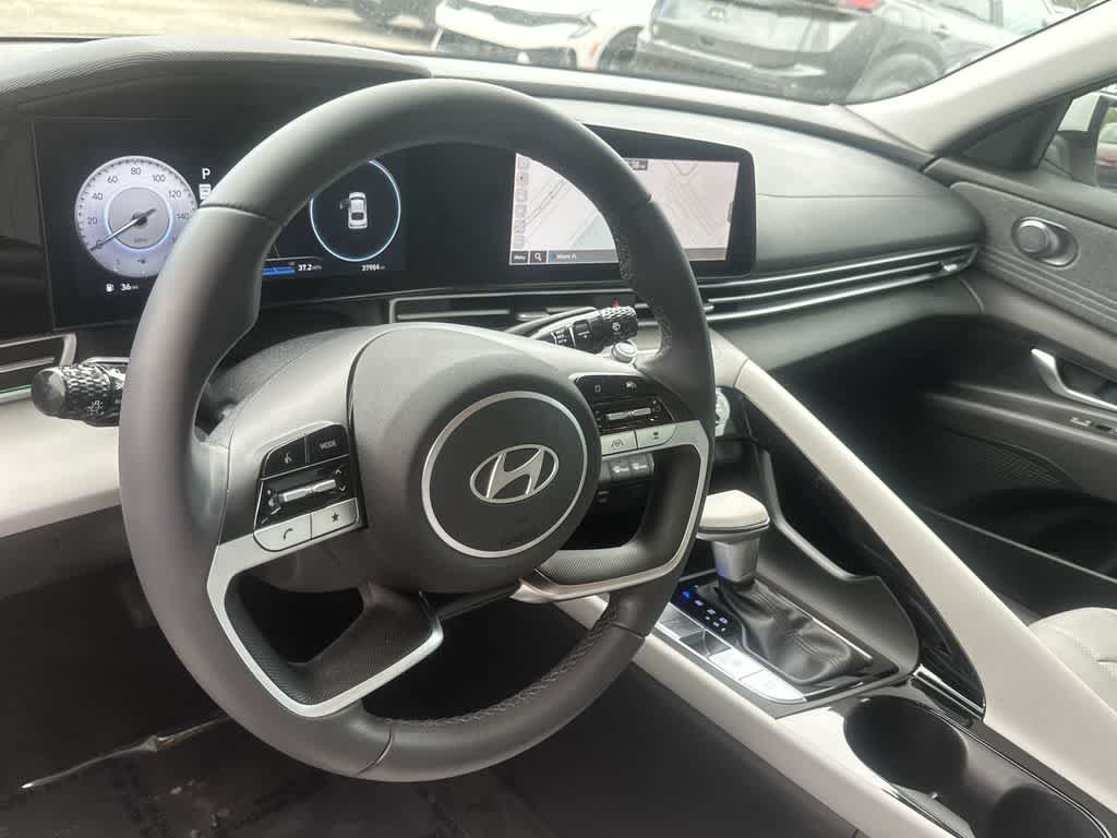 2024 Hyundai Elantra Limited