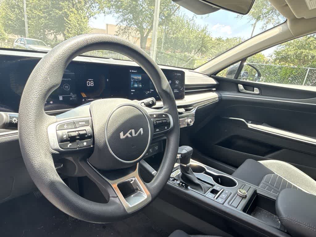 2026 Kia K5 LXS
