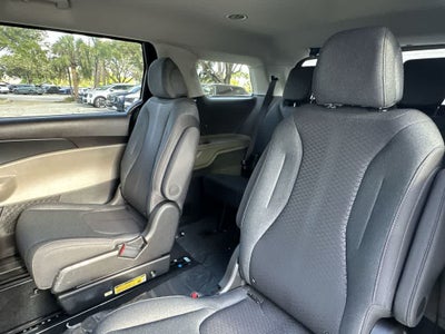 2026 Kia Carnival LX