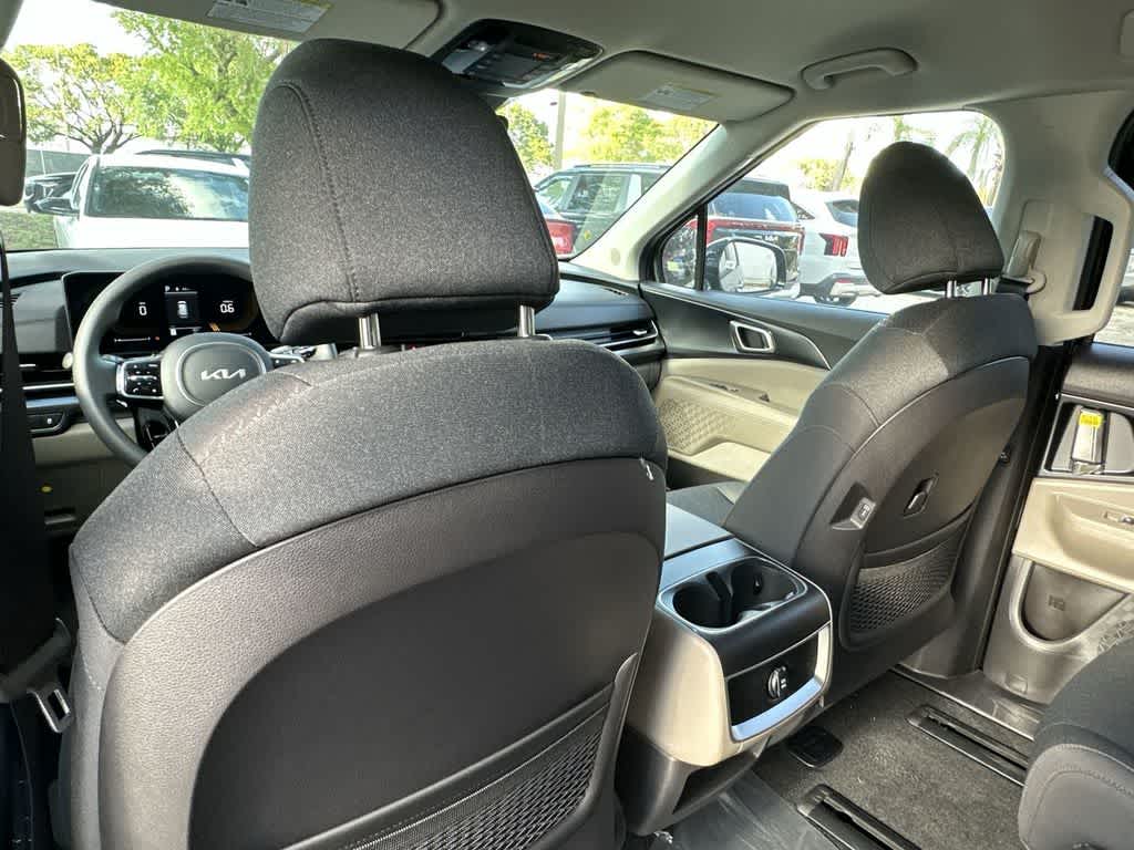 2026 Kia Carnival LX