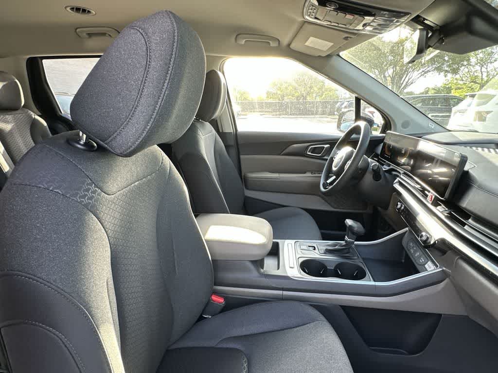 2026 Kia Carnival LX