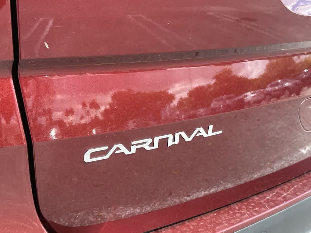 2024 Kia Carnival EX