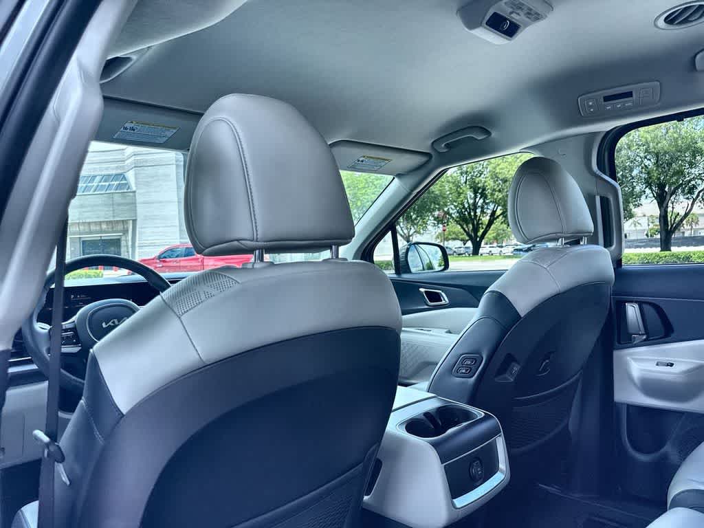 2025 Kia Carnival EX