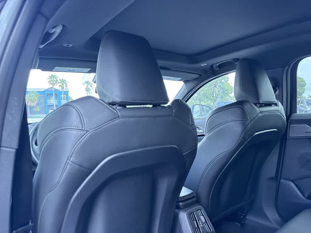 2026 BMW X2 xDrive28i xDrive28i