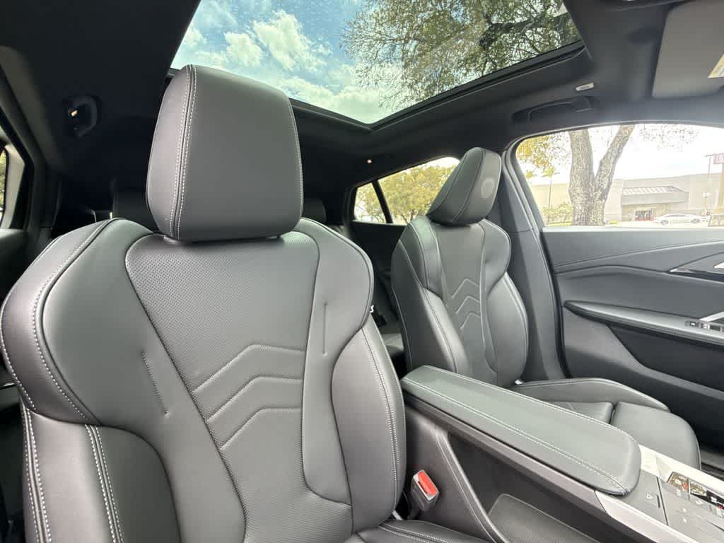 2025 BMW X2 xDrive28i xDrive28i